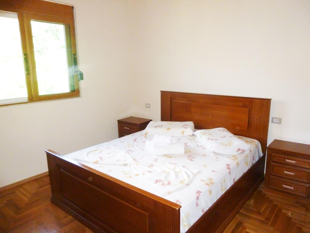 Vila Altini Borsh Exterior photo